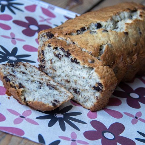 Cake aux graines de chia, citron et pépites de chocolat