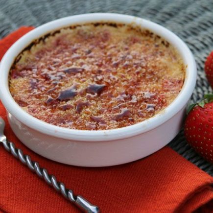 Crème brûlée à la fraise (au Thermomix ou sans)
