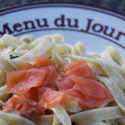 Tagliatelles au saumon fumé (mes pâtes de soirs de flemme)