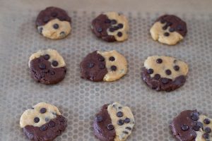 Cookies bicolores aux pépites de chocolat