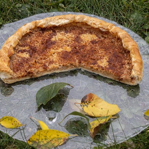 Tarte aux pommes râpées et noisettes
