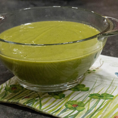 Velouté de légumes verts au basilic