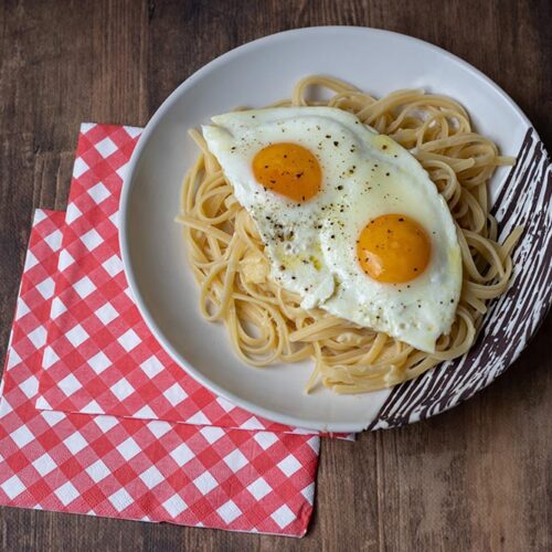 Spaghettis au Comté et oeufs à cheval (recette de Philippe Etchebest)
