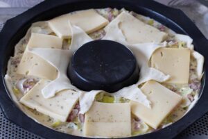 Tarte poireaux raclette et lardons moule tarte couronne Demarle Flexipan 1