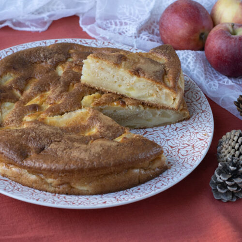 Gâteau aux pommes et à la crème fraîche