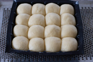 Brioche à la pâte d'amande 3
