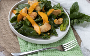 Salade d'épinards poulet et mangue