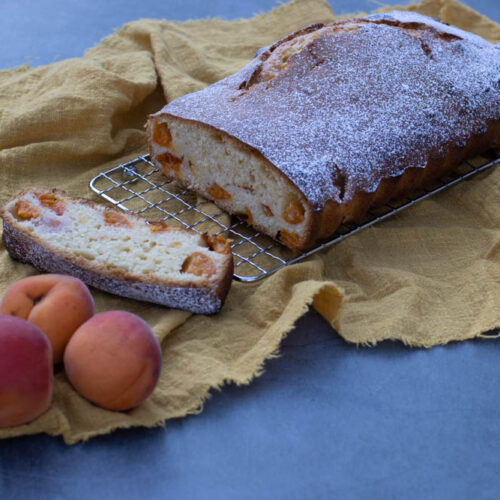 Gâteau moelleux aux abricots rectangle cannelé Demarle Flexipan