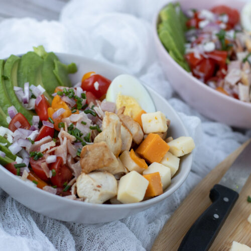 Salade Cobb et sa sauce yaourt moutarde et miel